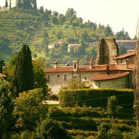 Castello Di Cernusco Lombardone B&B 외부 사진