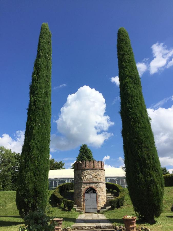 Castello Di Cernusco Lombardone B&B 외부 사진