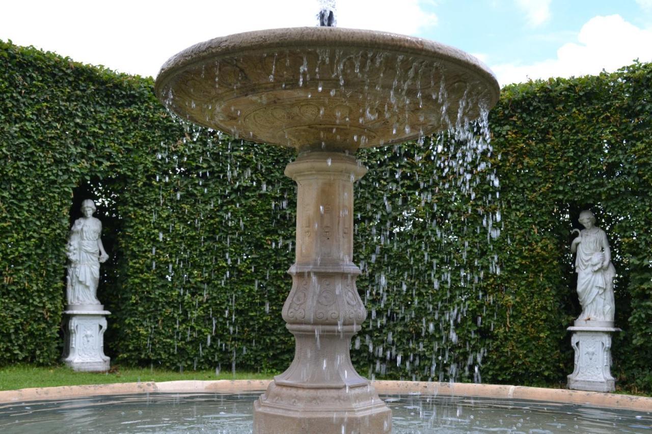 Castello Di Cernusco Lombardone B&B 외부 사진