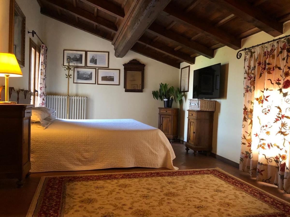 Castello Di Cernusco Lombardone B&B 외부 사진