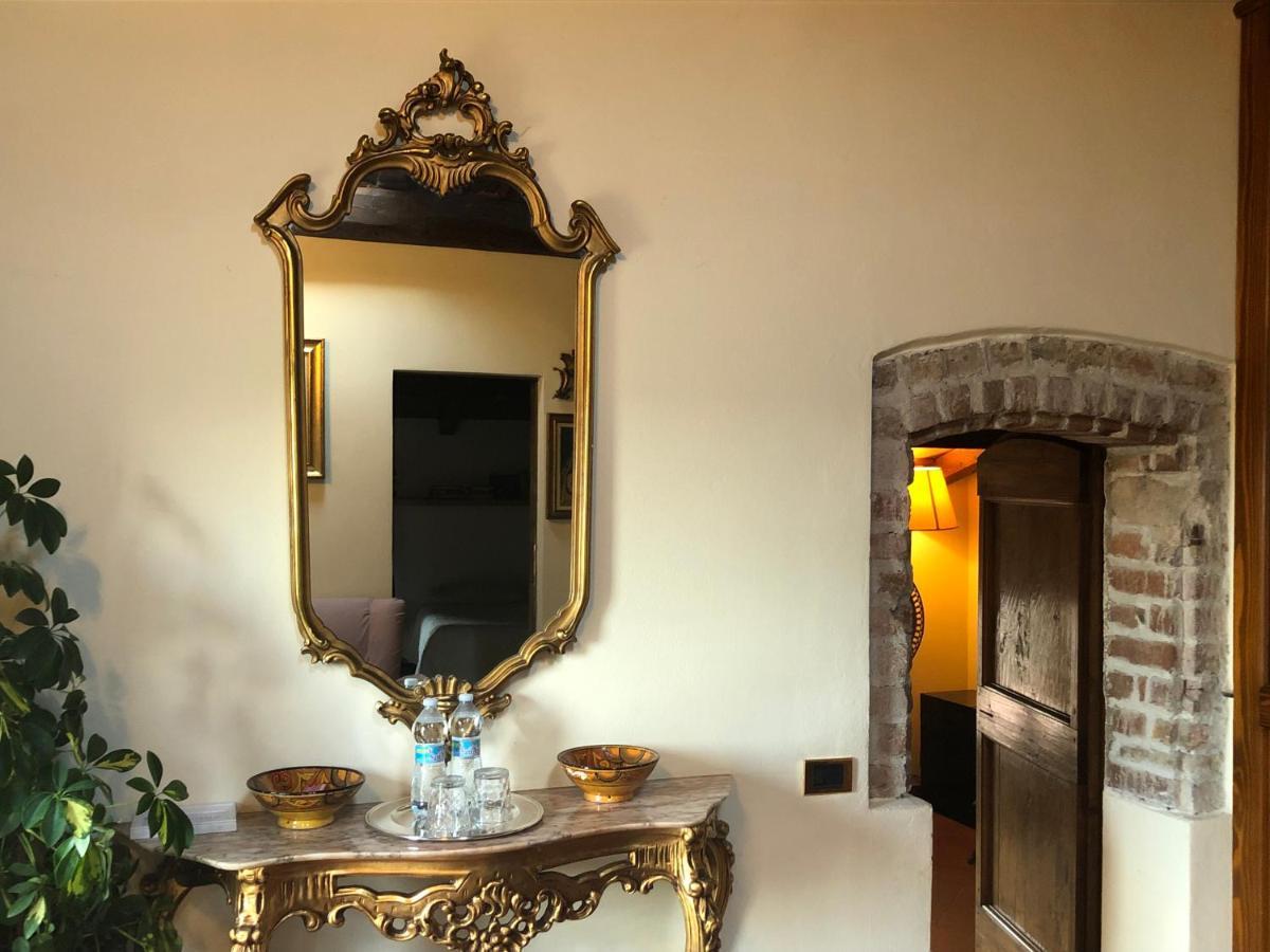 Castello Di Cernusco Lombardone B&B 외부 사진
