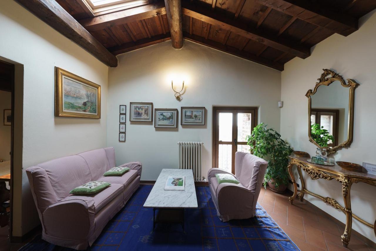 Castello Di Cernusco Lombardone B&B 외부 사진
