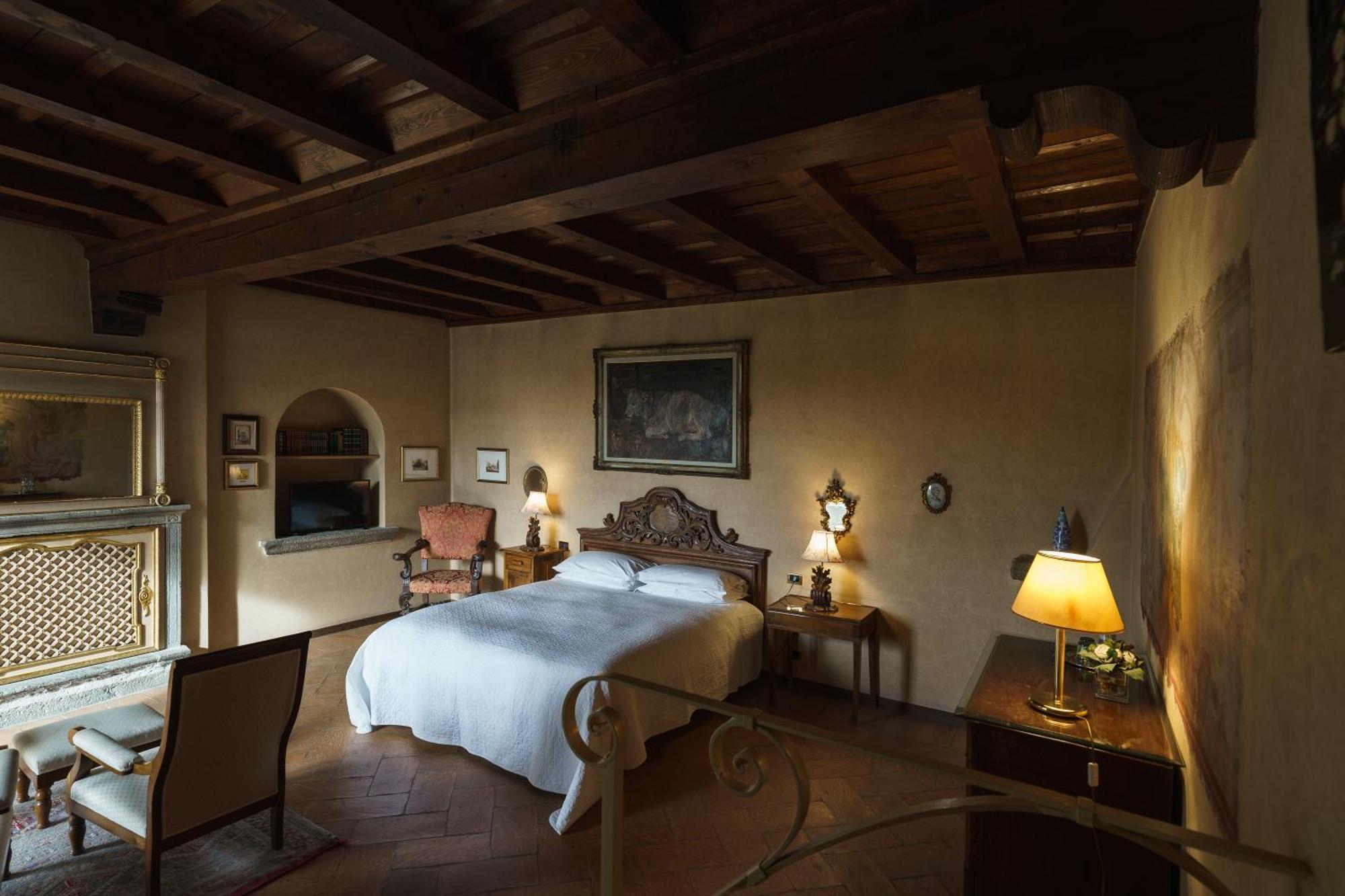 Castello Di Cernusco Lombardone B&B 객실 사진