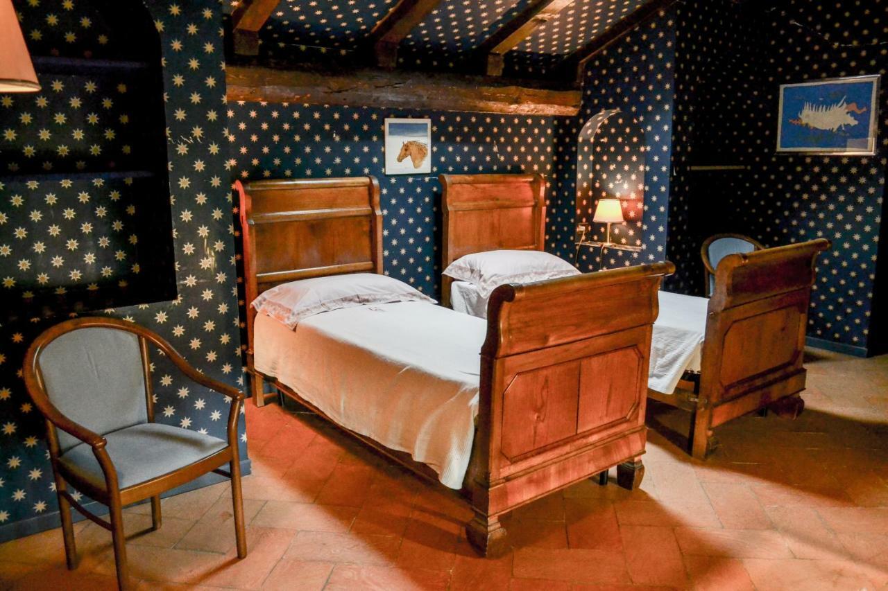 Castello Di Cernusco Lombardone B&B 외부 사진